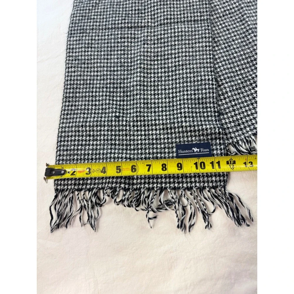 Hunters Run Black White Houndstooth Fringed Winter Scarf Woven Rectangle - Picture 4 of 4